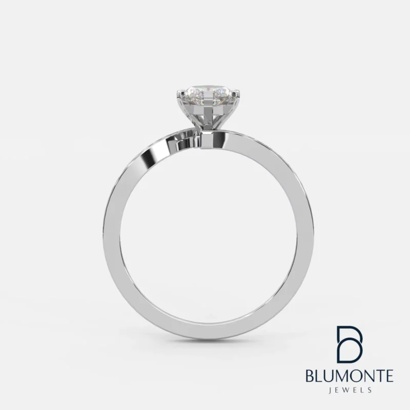 RADIANCE ROYAL RING